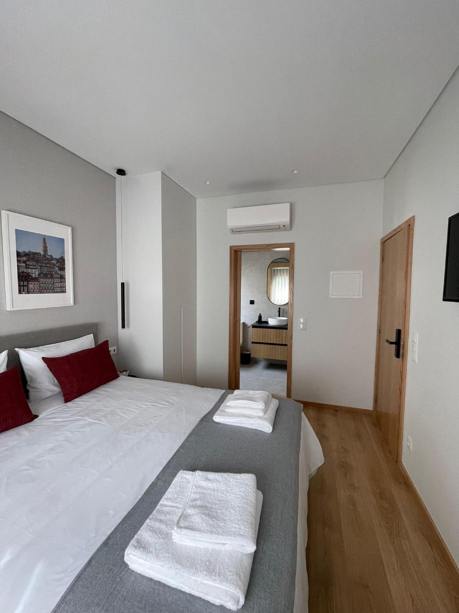 Oporto Suites Moreira  Ngoại thất bức ảnh